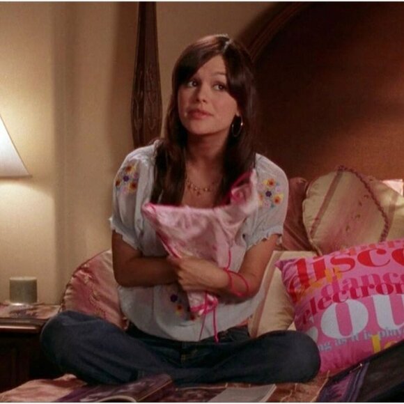 SOLD ASO SUMMER ROBERTS RACHEL BILSON THE OC Embroidered Peasant Top EUC RARE - Picture 2 of 6